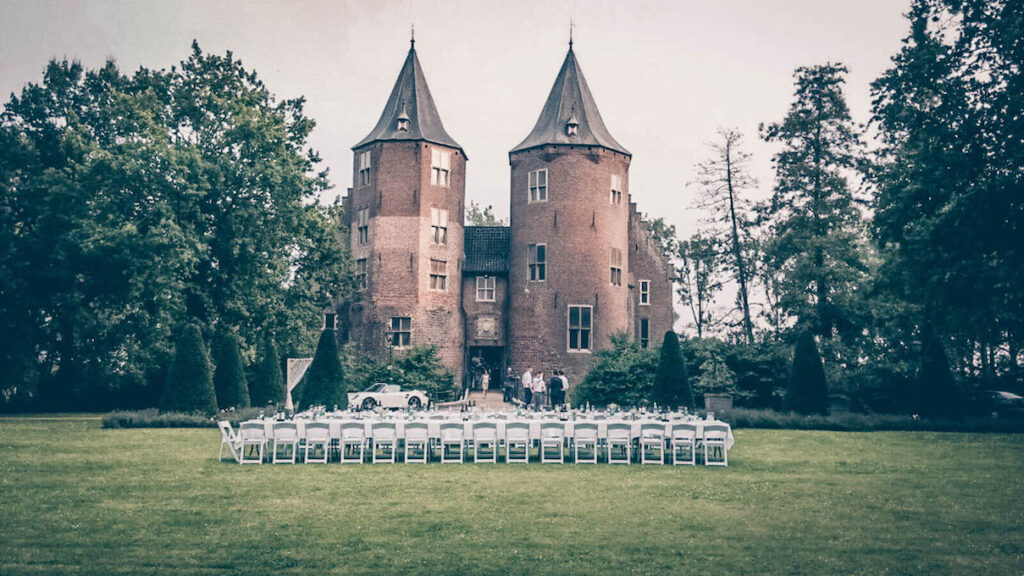 Kasteel-dussen-trouwen-in-een-kasteel